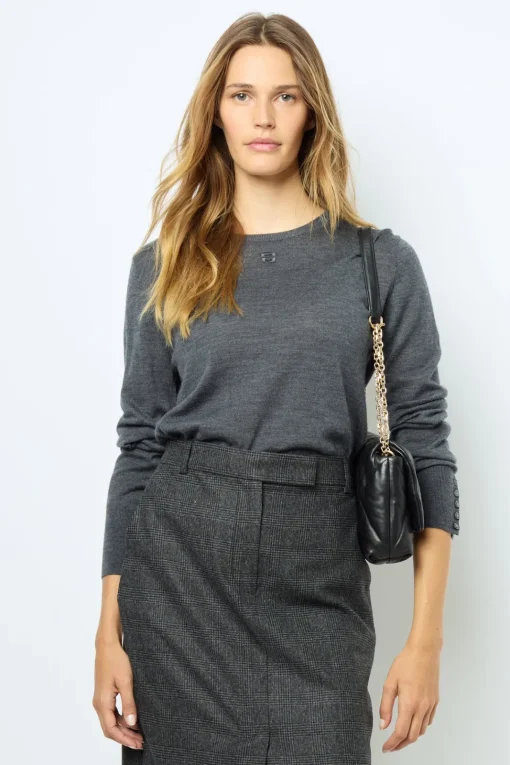 Hot Fine wool round neck sweater - JADE Knitwear