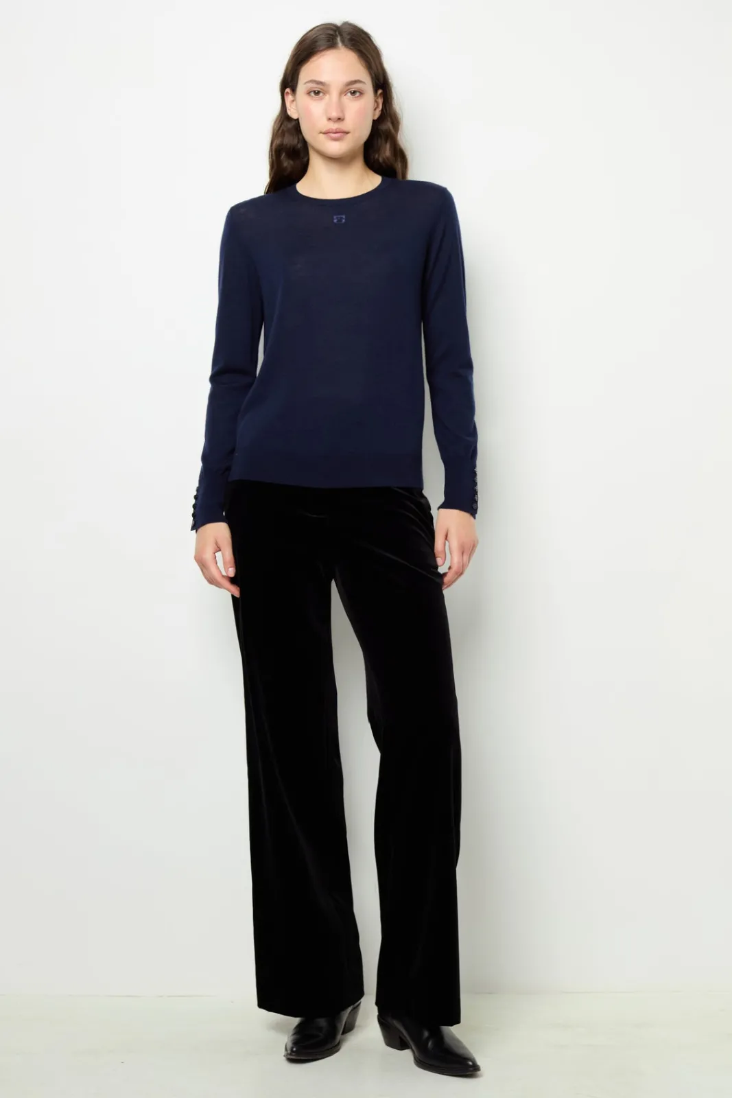 New Fine wool round neck sweater - JADE Knitwear
