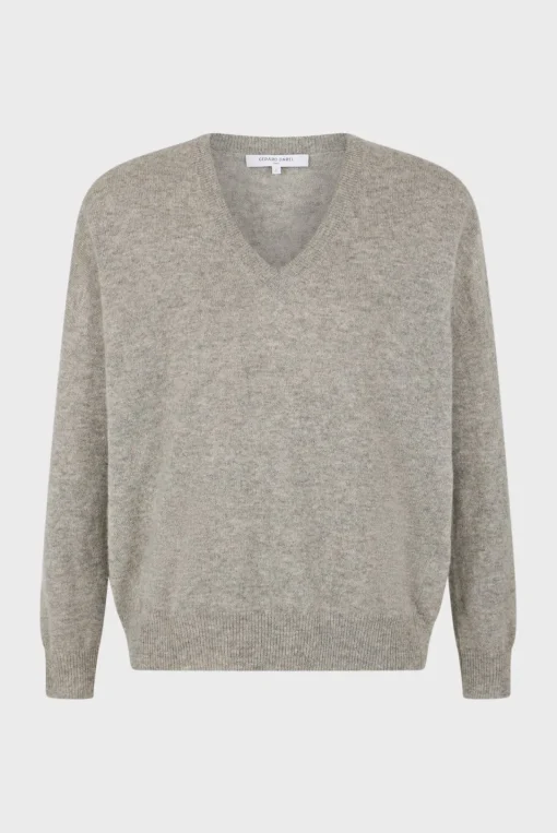 Best V-neck cashmere sweater - JANETTE Knitwear