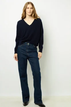 Fashion V-neck sweater with rhinestone - JOHANNE Knitwear
